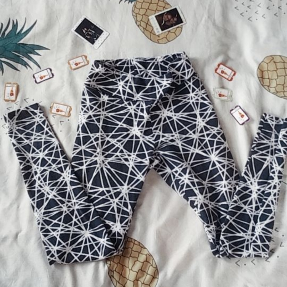 Black and white striped leggings